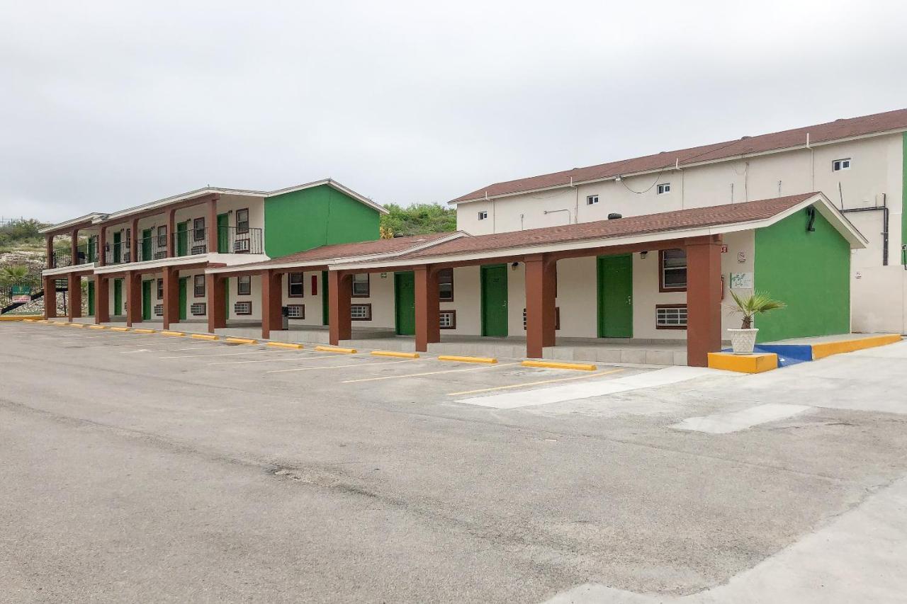 Capital O Palms Hotel, Acuna Ciudad Acuña Zewnętrze zdjęcie