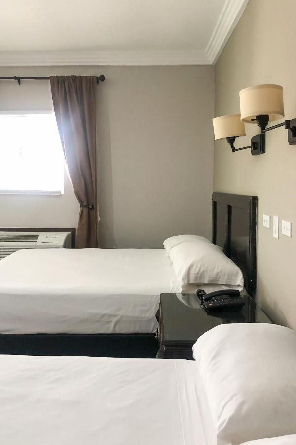 Capital O Palms Hotel, Acuna Ciudad Acuña Zewnętrze zdjęcie