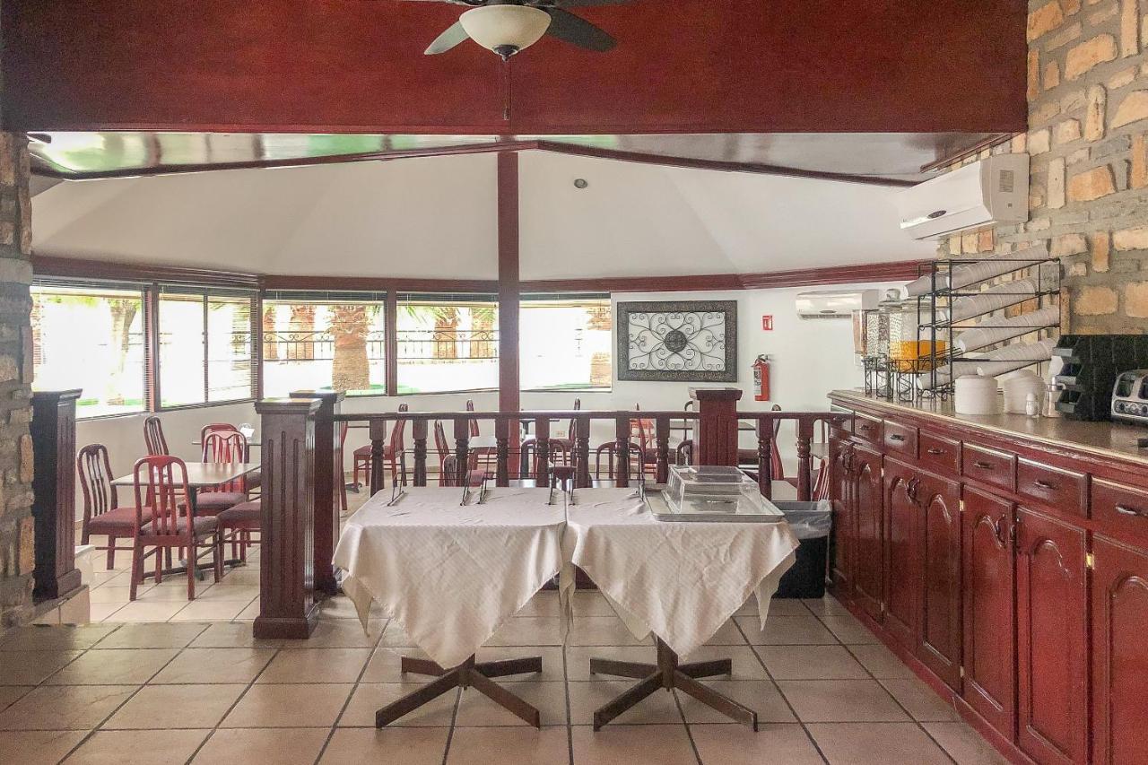 Capital O Palms Hotel, Acuna Ciudad Acuña Zewnętrze zdjęcie