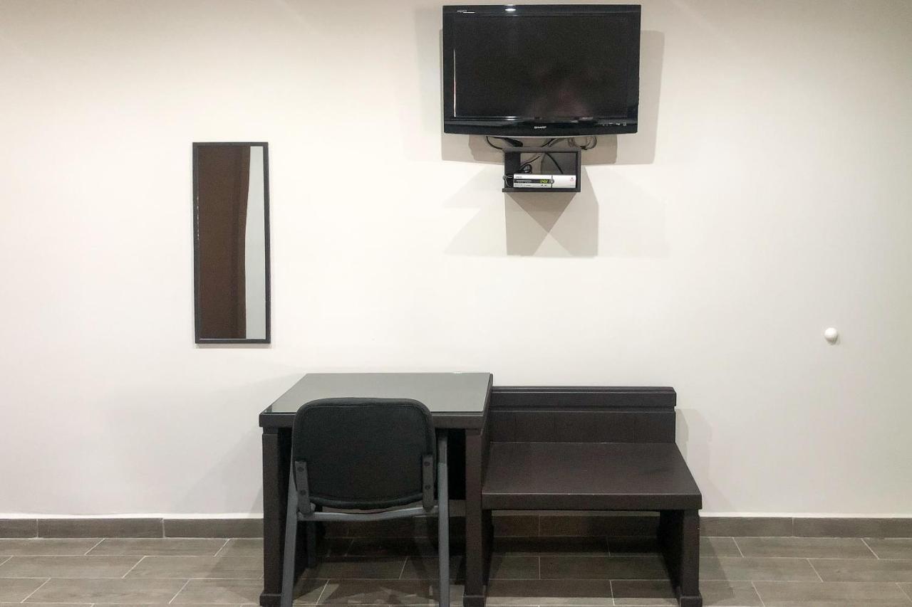 Capital O Palms Hotel, Acuna Ciudad Acuña Zewnętrze zdjęcie