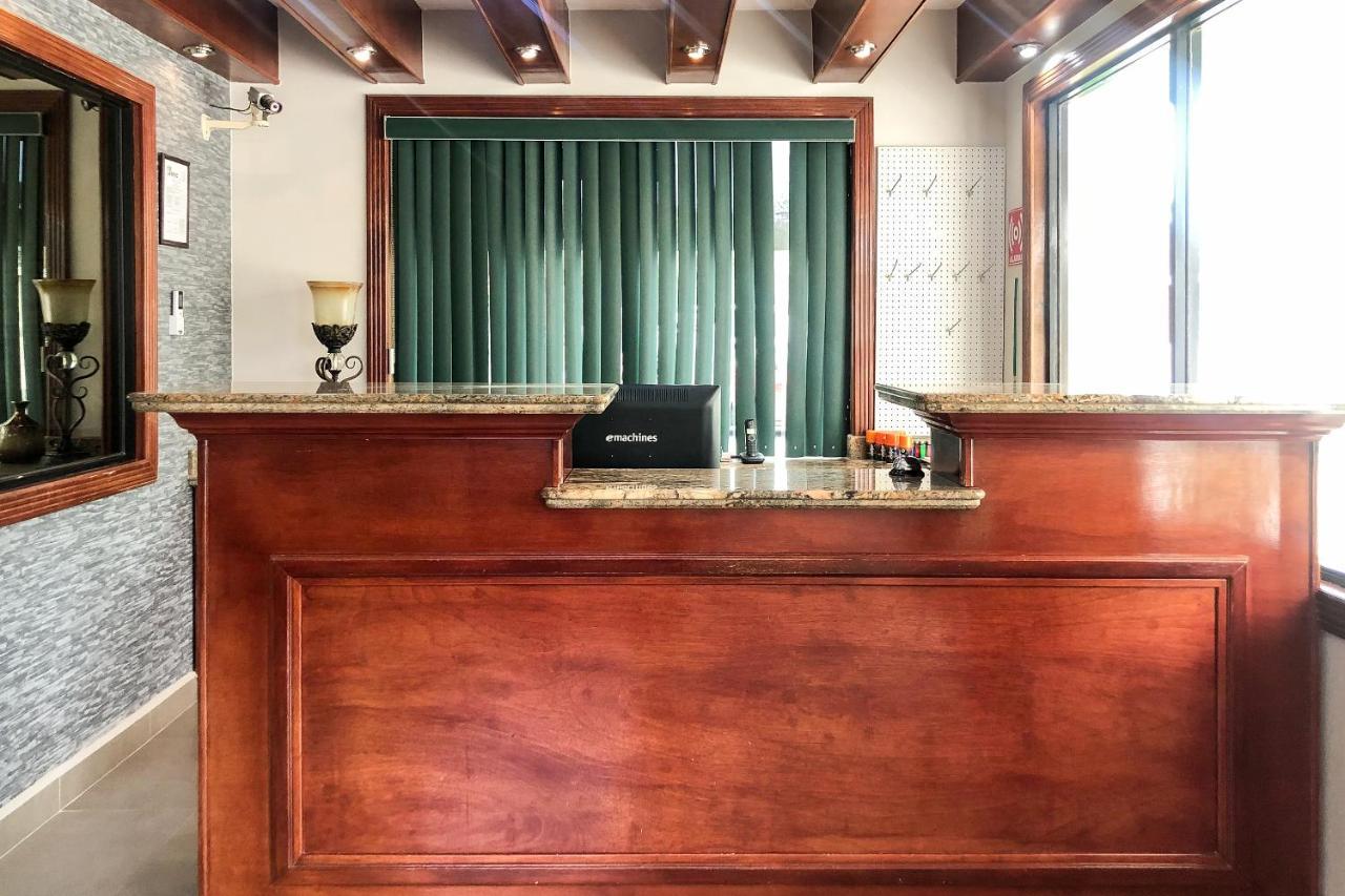 Capital O Palms Hotel, Acuna Ciudad Acuña Zewnętrze zdjęcie